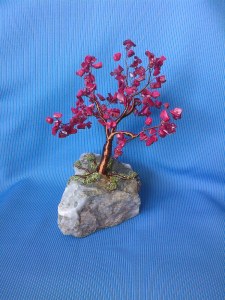 image cu copacel feng shui cu coral rosu 3